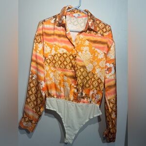 Fashion Nova Floral Satin Bodysuit – Size Medium